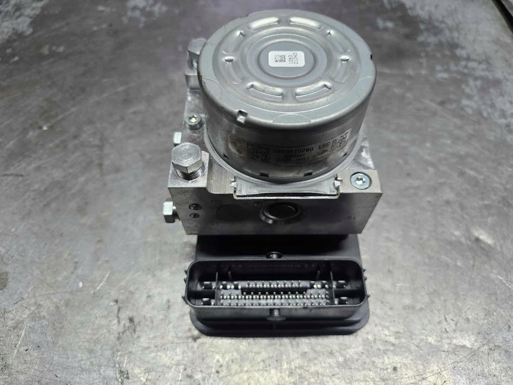 Купити Насос abs opel corsa f peugeot 2008 citroen jeep 9860815280