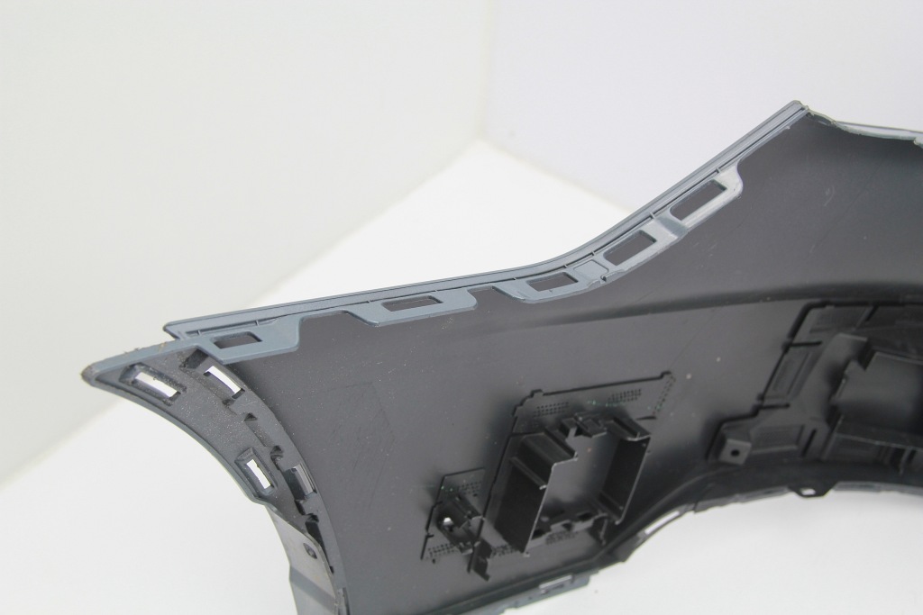 Купить Оригинальный бампер задний  polestar 2 2019- 31663699