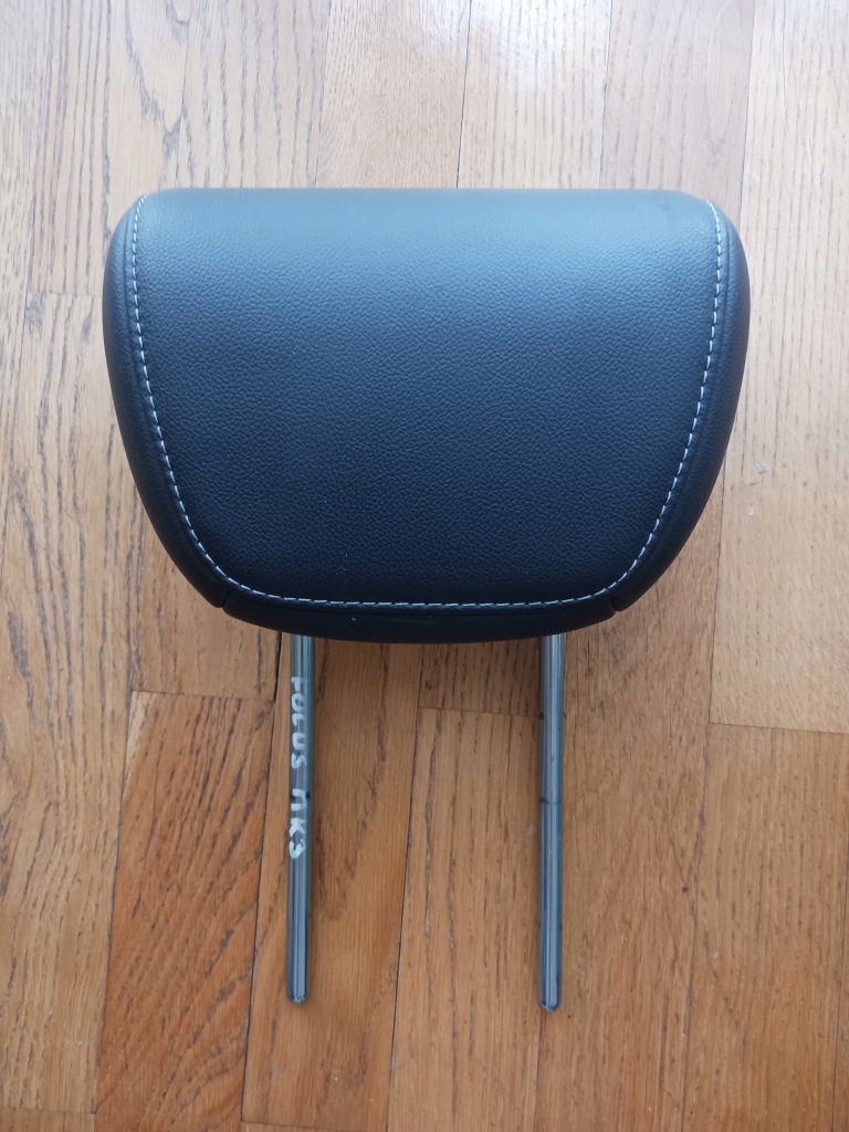 фото №1, Ford focus mk3 підголівник лівий правий задня шкіра білий nić