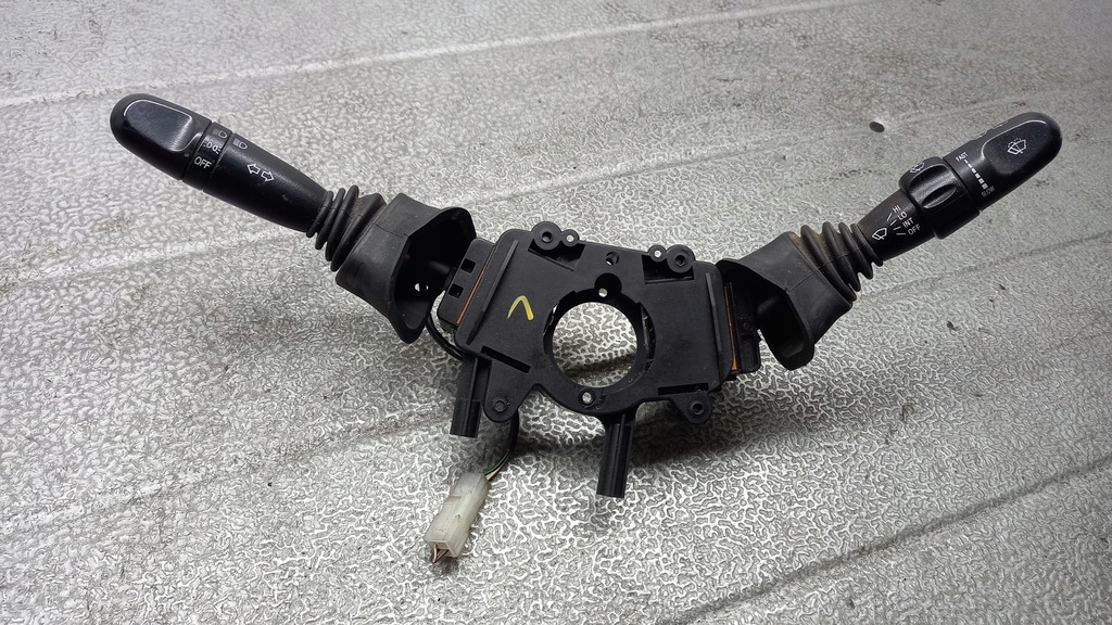 фото №1, Переключатель комбинированный daewoo tacuma 2.0b 02r