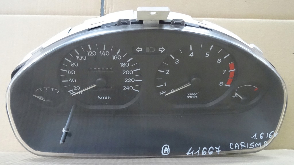 фото №1, Carisma 1.6b 16v лічильник