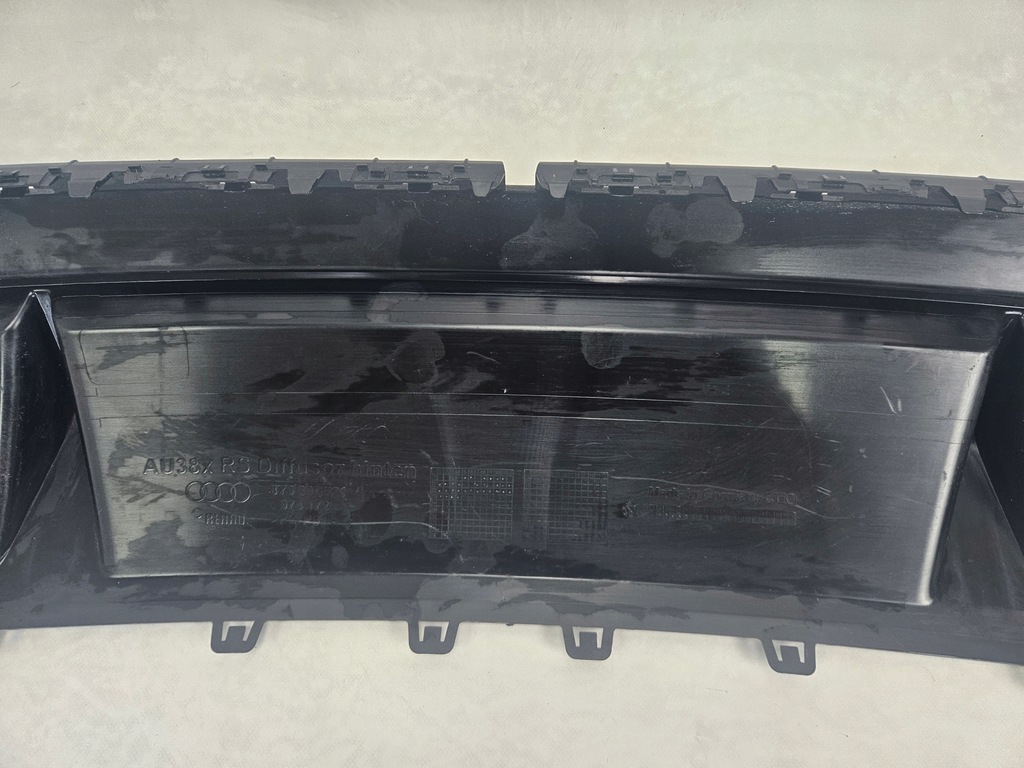 фото №10, Audi rs3 iv 202 - спойлер диффузор накладка бампера задняя 8y0807521