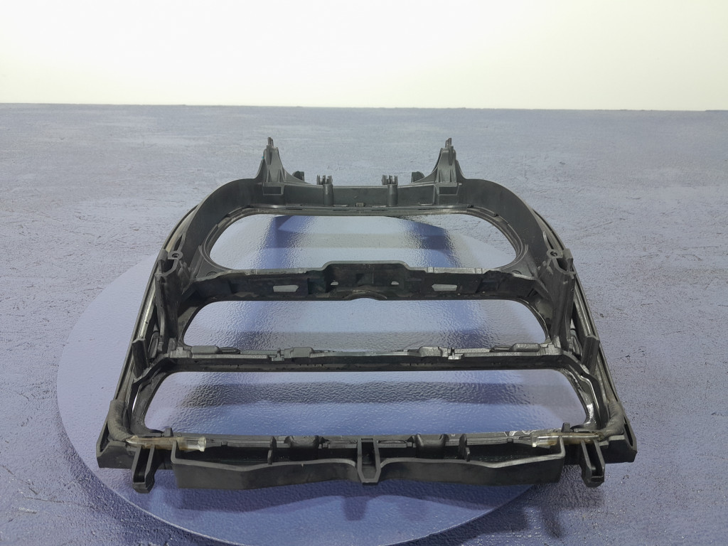 фото №5, Mercedes cls w257 карбоновая рамка panela среднего a2136802504