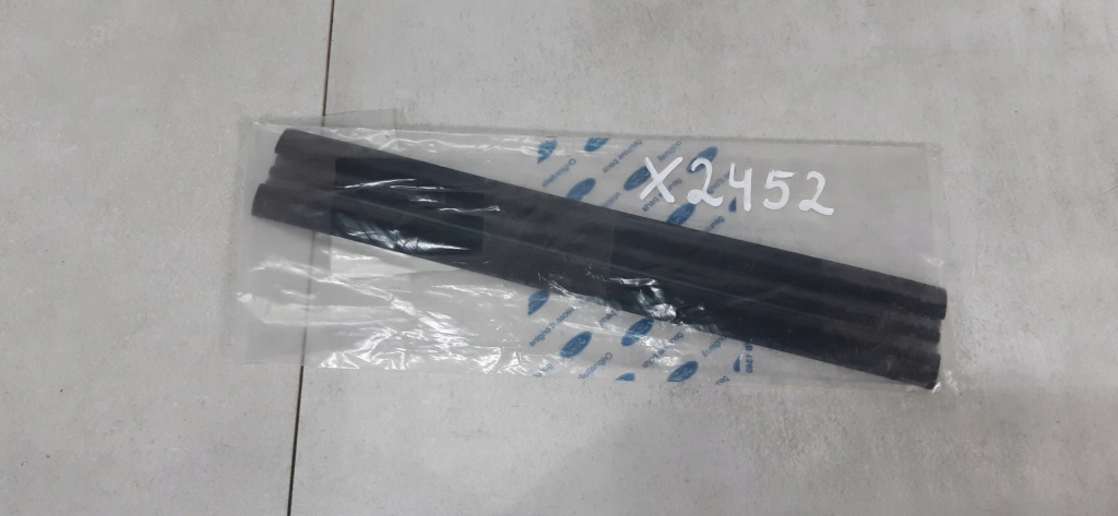 Купити Focus c-max ущільнювач  канал скло дверей 1329735