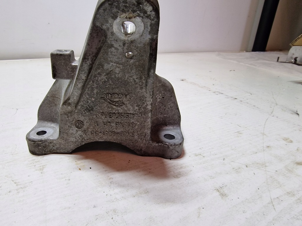 фото №4, Jaguar xj xe xf range rover 3.0 sc кронштейн двигателя