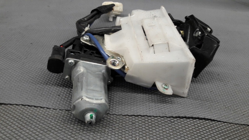 фото №6, Замок кришки багажника lexus r400h