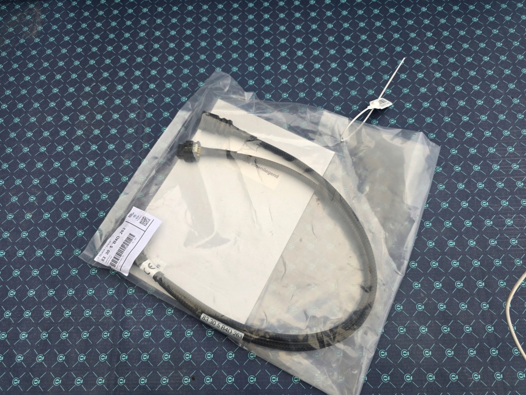 Купить Шланг адаптер 83305b4d263 bmw 5b4d263 новый оригинал