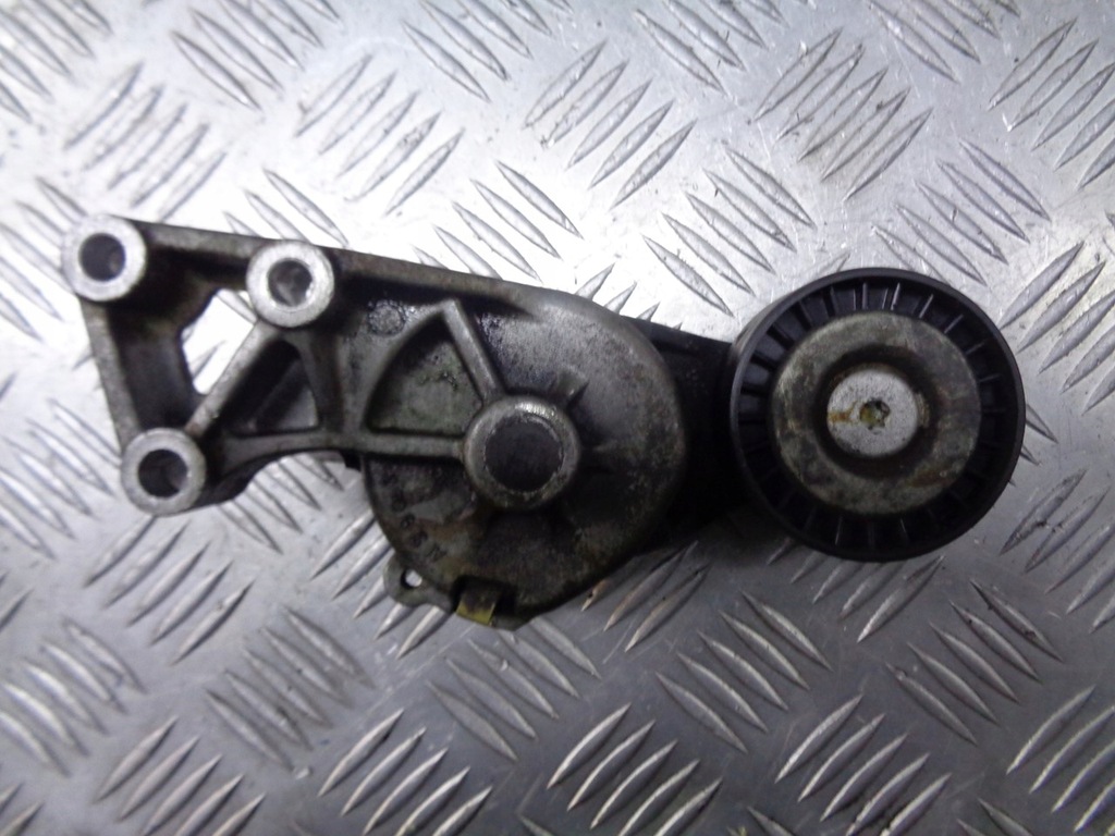 фото №1, Кронштейн натягувача skoda octavia i 1.9 tdi