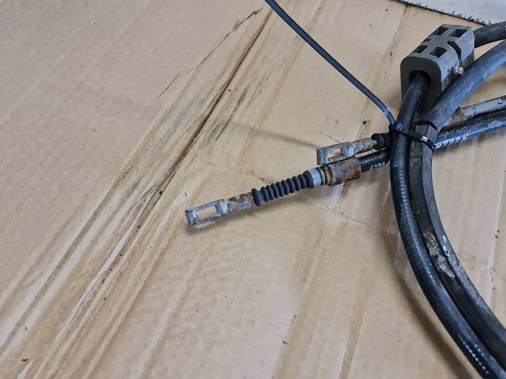 фото №6, Трос троси гальма ручного audi a8 d2 4d0609721m