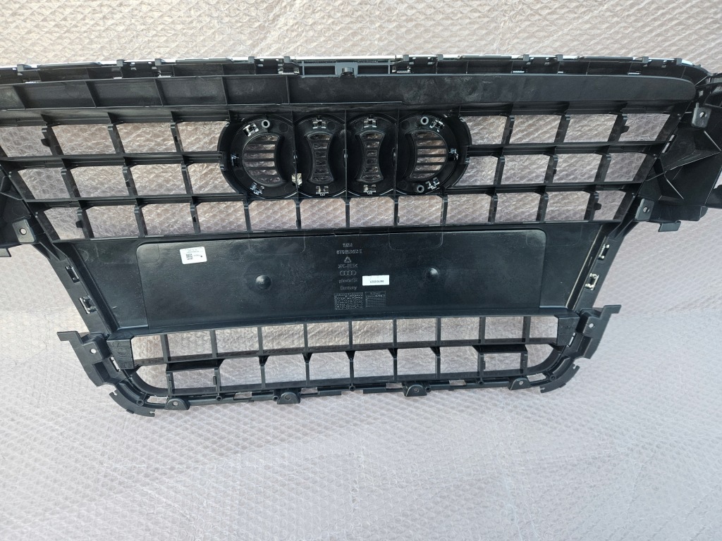 Купить Audi a5 8t0 решетка  8t0853651e новый оригинал