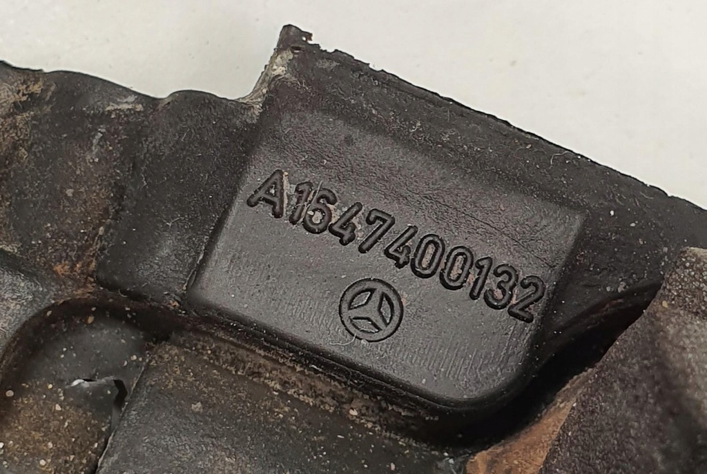 фото №2, Засов замка крышки задняя mercedes r-kl w251