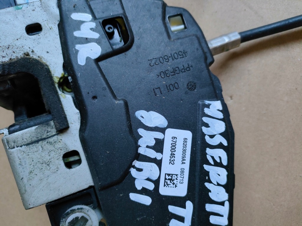 фото №3, Maserati ghibli замок дверь левый задняя 6pin