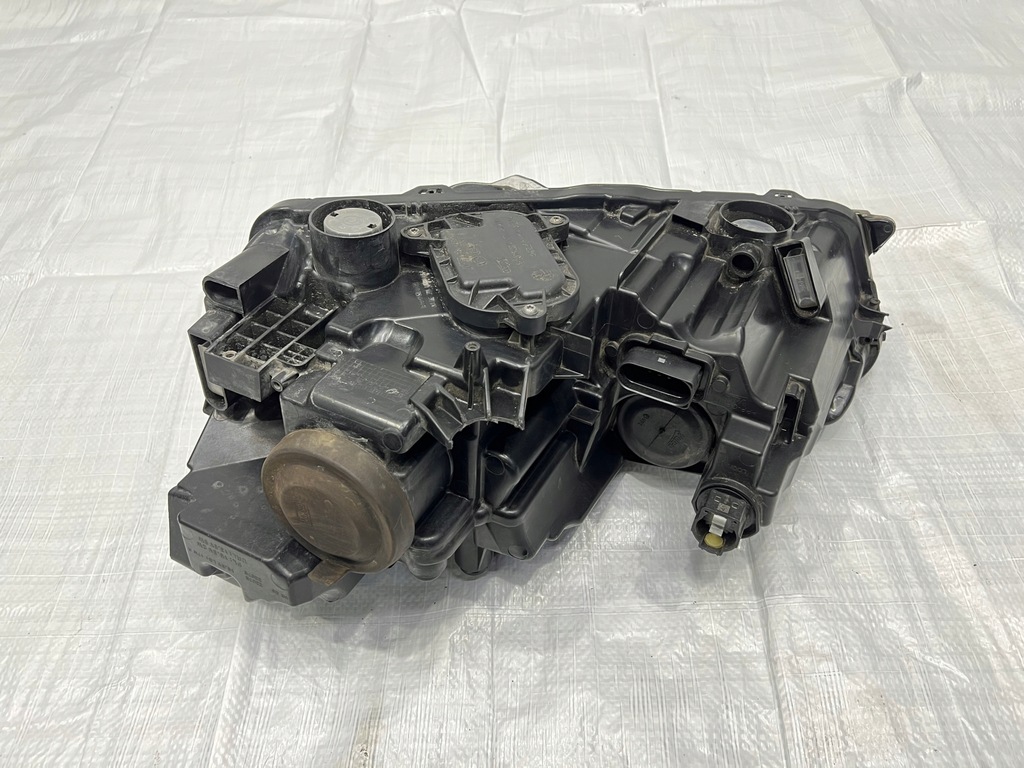 фото №8, Skoda scala лампа передняя правая 90176072