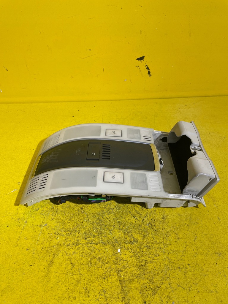 фото №9, Audi a6 c6 - лампа потолочный кабины + бардачок 4f0951177