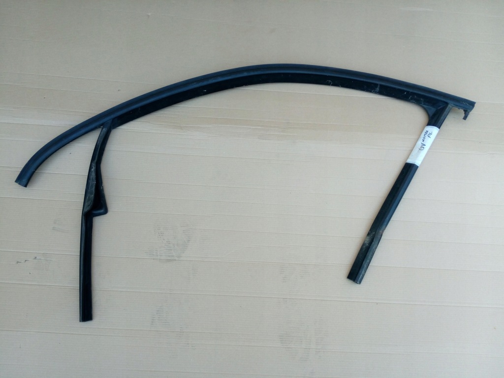 фото №1, Рамка прокладка дверь vw golf 5 kombi перед oryg.