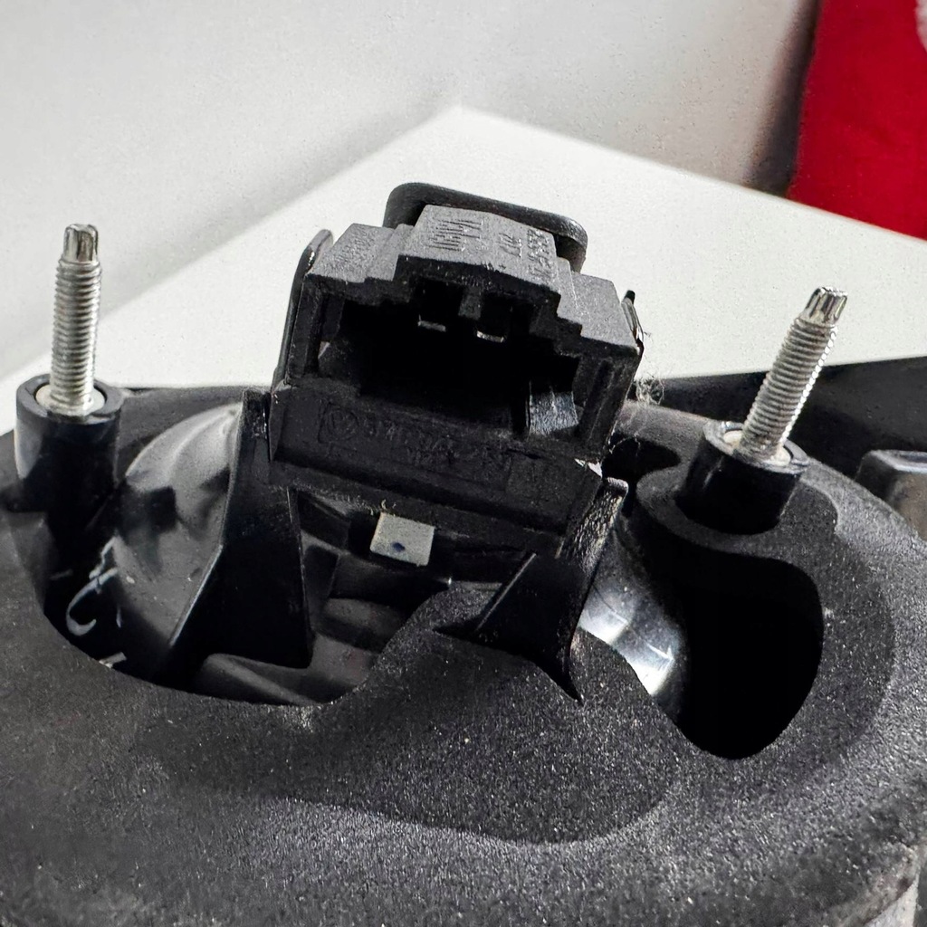 фото №9, Лампа лівий задня лампа задня vw golf 5 plus 5m0945094n