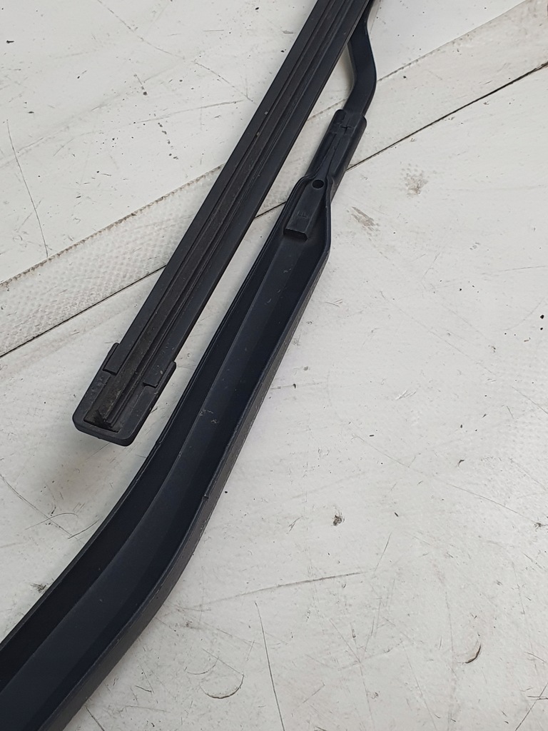 фото №11, Важіль двірники задня 80008637 nissan primera p12 liftback 03r.