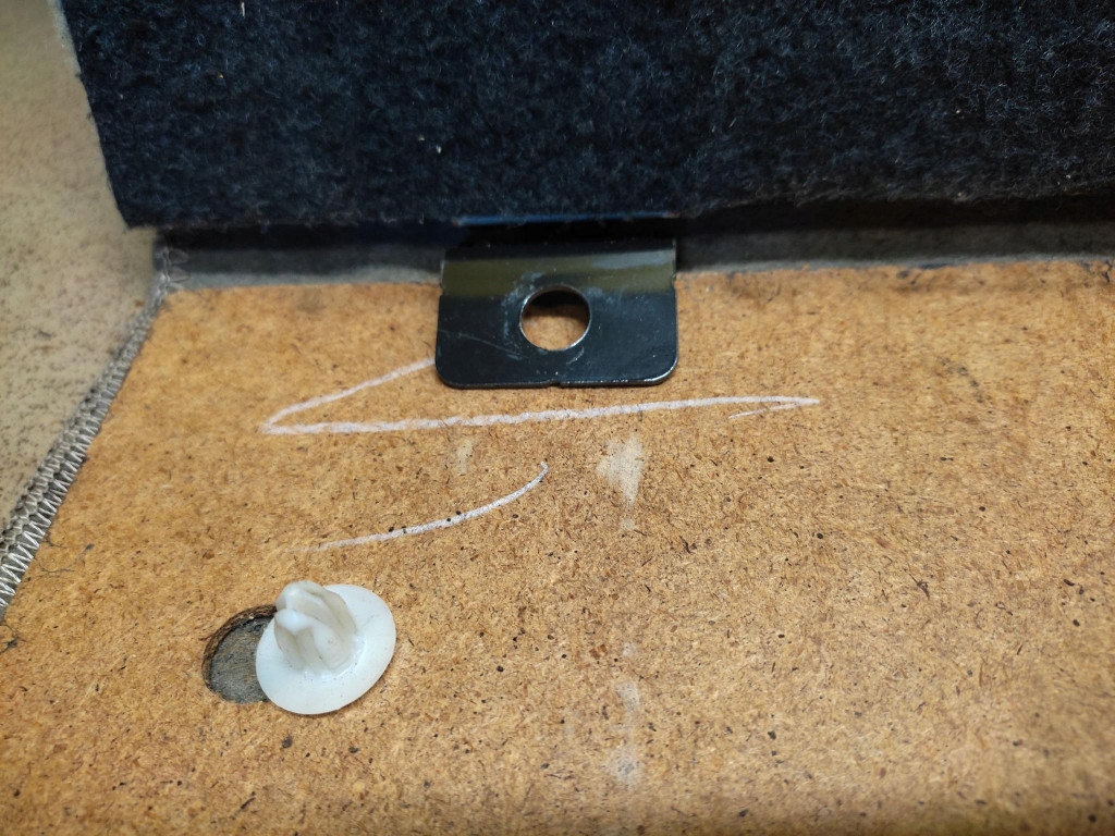 фото №6, Lexus rx300 полка напольная