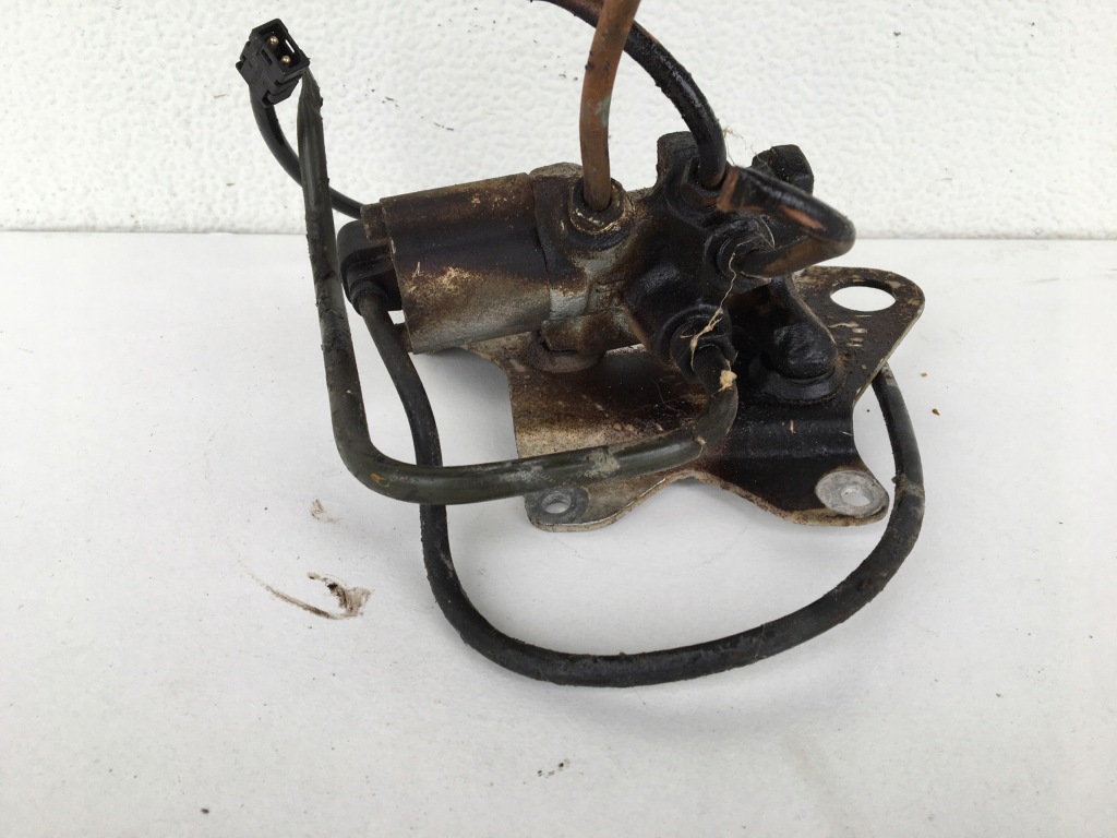 Клапан asd mercedes w124 1243505057 Зі Шроту