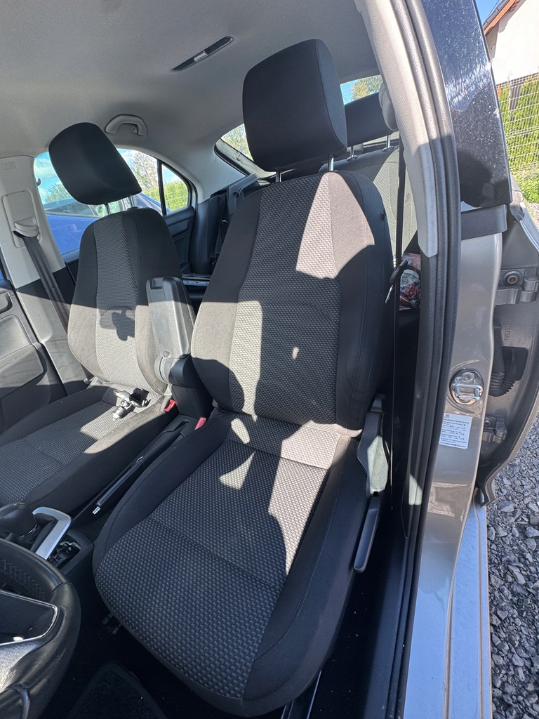 фото №1, Seat toledo iv hb 5d сиденья перед задняя комплект