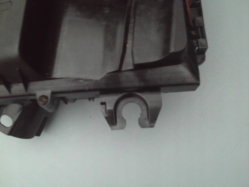 фото №4, Корпус фільтра повітря trafic vivaro 2.0dci 06-