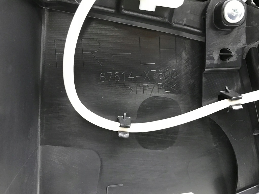 фото №9, Toyota bz4x 2023 обшивка обивка дверь левый задняя задних 67614-x7600