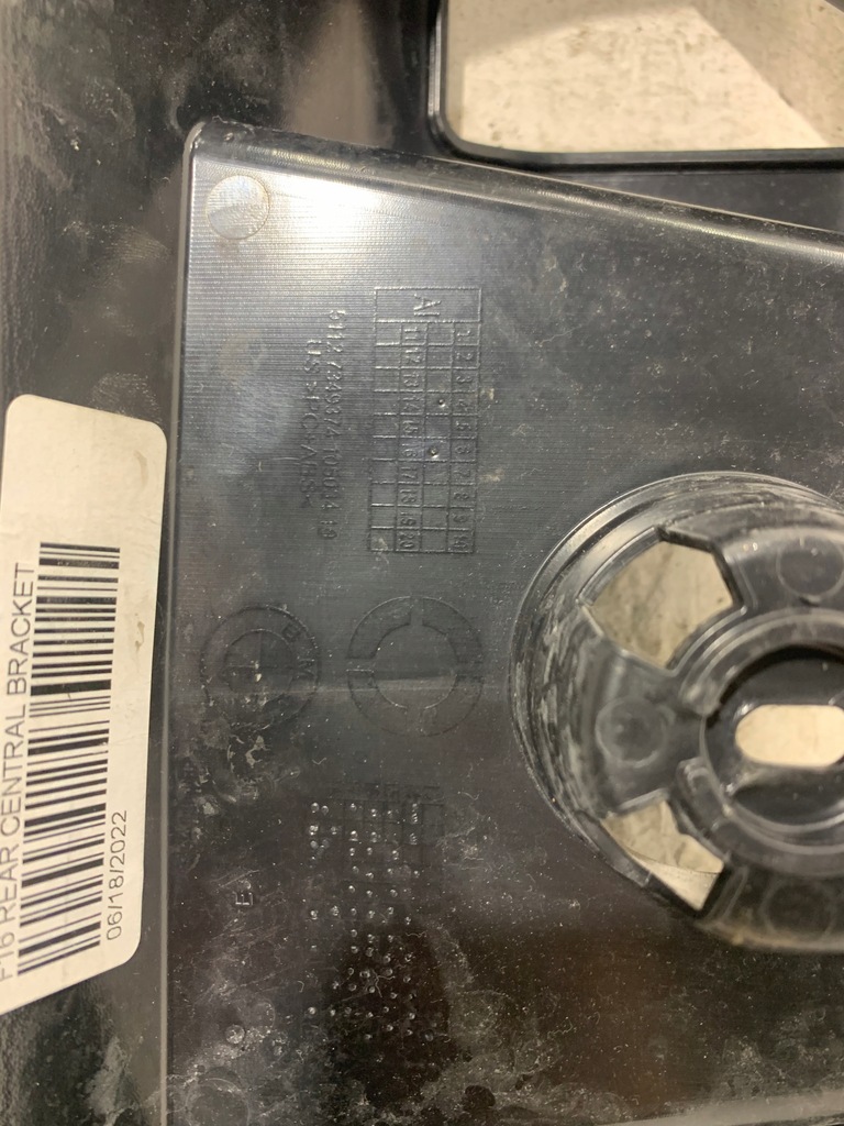 фото №10, Bmw f16 x6 напрямна підсилювач кронштейн бампера задня