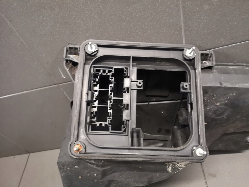 фото №7, Корпус блок управління audi a8 d2 eu 4d1937128e