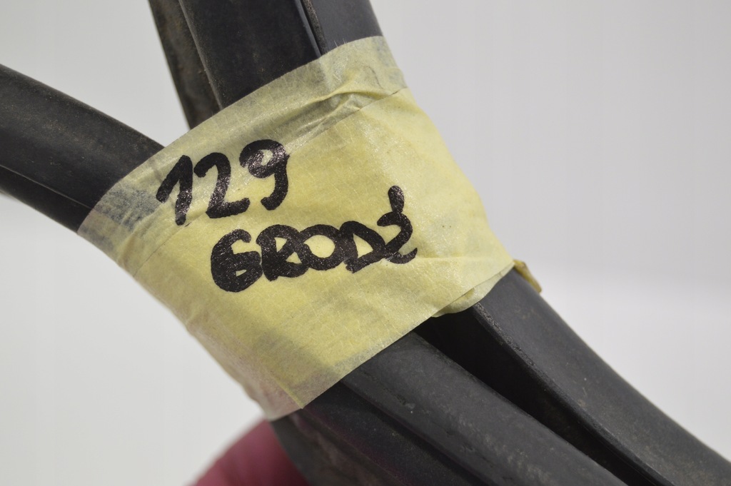 фото №6, Прокладка перегородка капот mercedes r129 sl