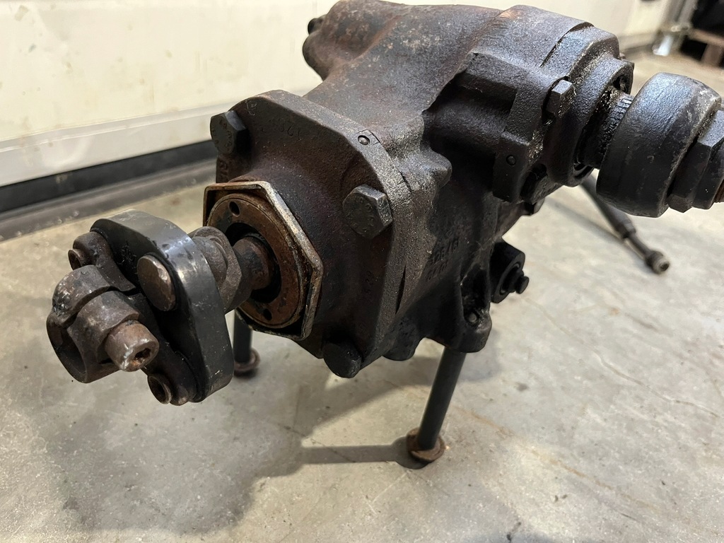 фото №6, Трансмиссия рулевая mercedes w126 1264610401