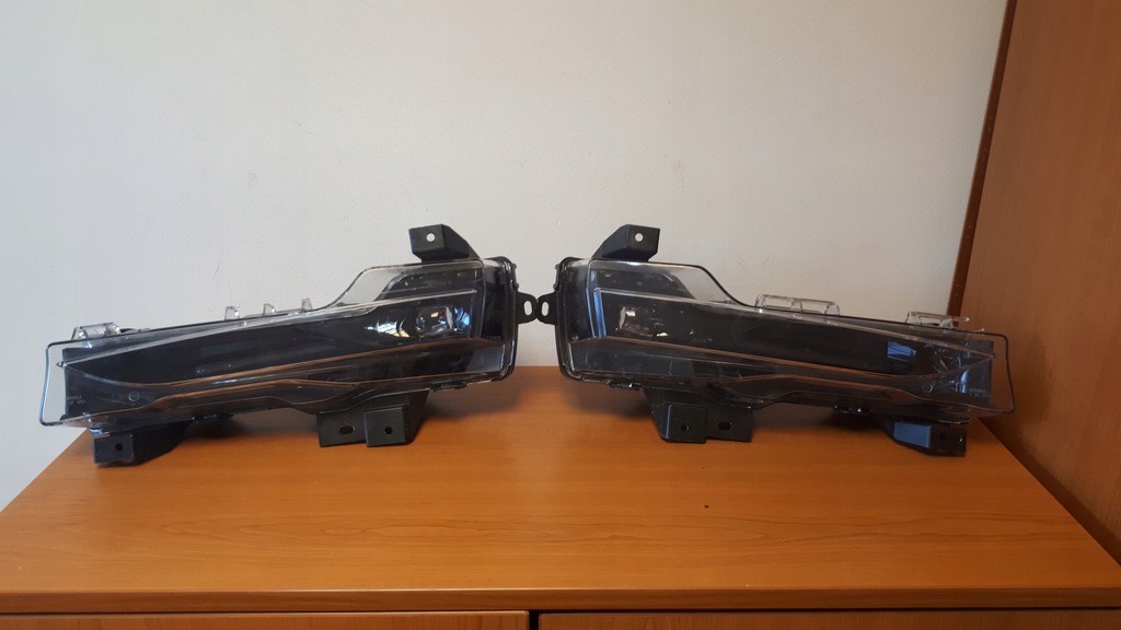 фото №1, Tesla y протитуманна фара лівий правий перед