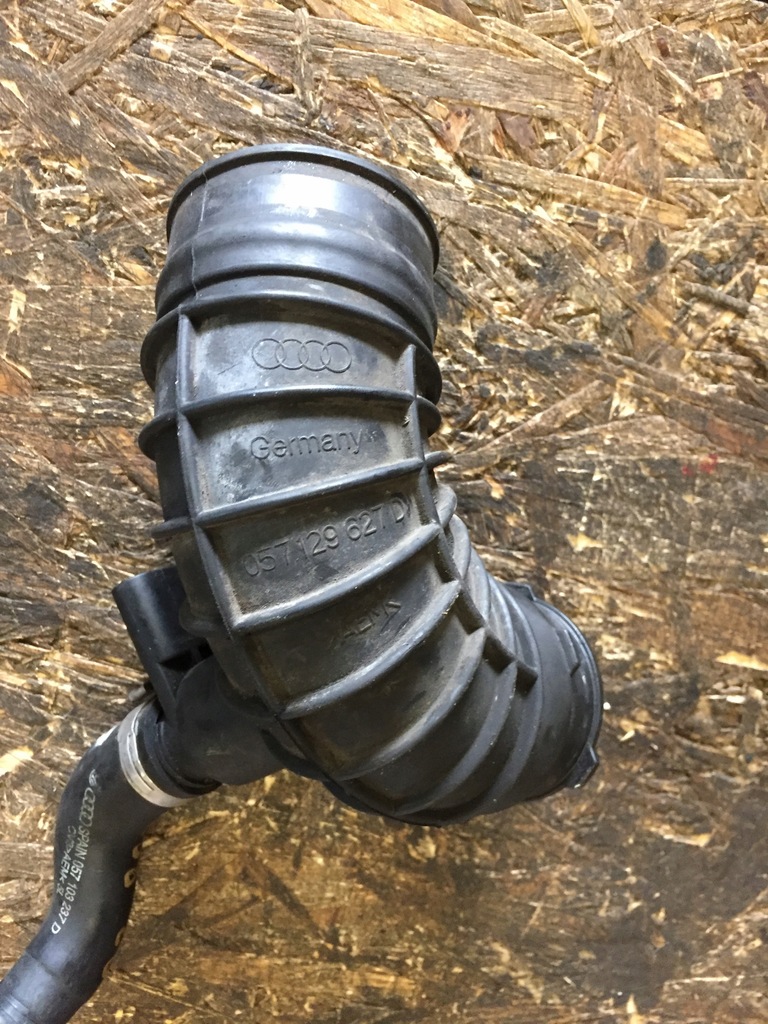 фото №4, A8 d3 4.2 tdi труба шланг повітря 057129627d