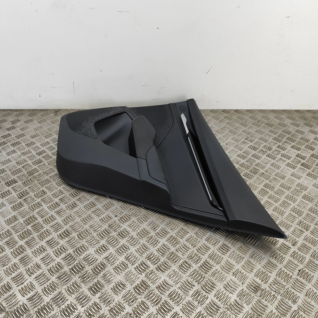 фото №6, Skoda enyaq iv 2023 правая сторона обшивки / обшивка дверь задних