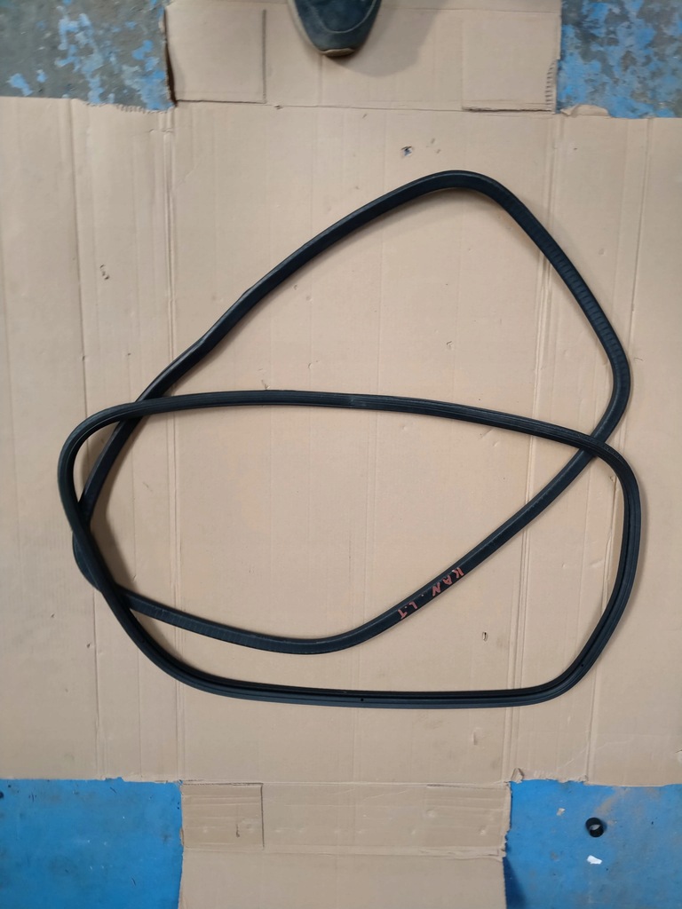 фото №1, Citroen c4 cactus прокладка скло задня правий