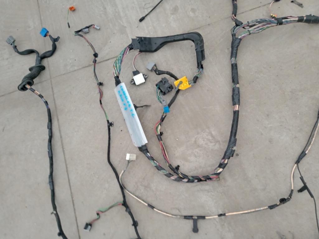 фото №16, Town & country v 10- 20 жгут кабины usa p68160513ab