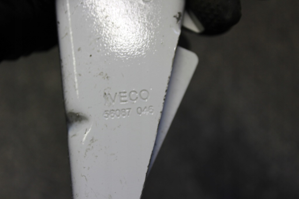 Iveco daily 06-14r петля капот левая правая Оригинал