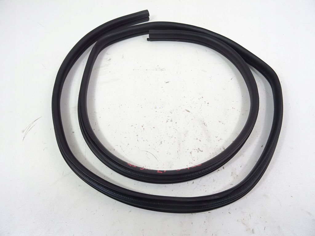 фото №1, Nissan qashqai j10 прокладка дверь левый задняя 2006-2014