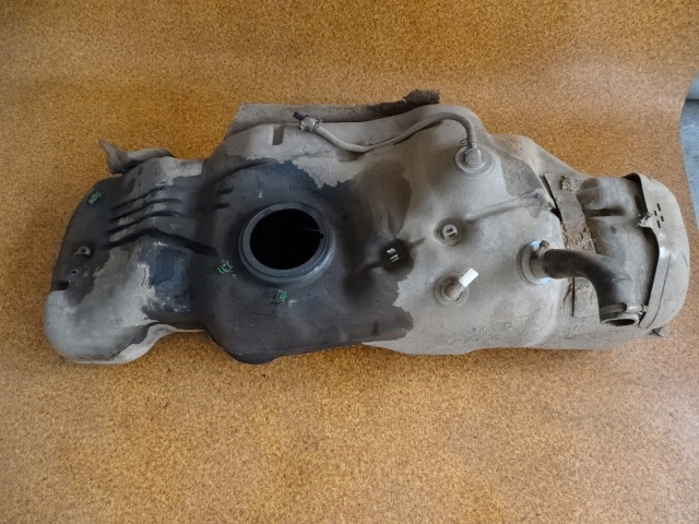 фото №1, Toyota hilux 07r 3,0 бак пального bak