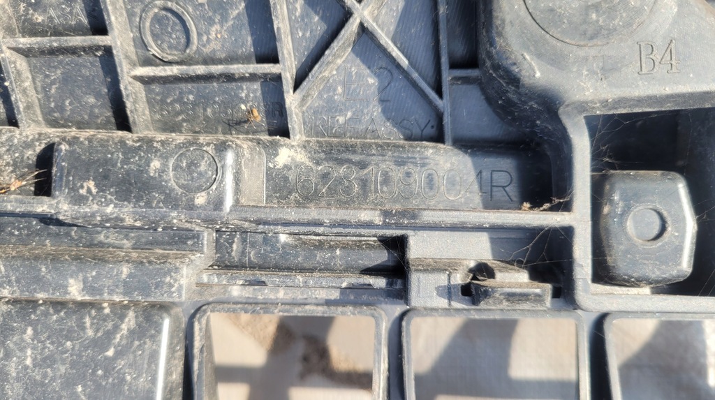 фото №15, Решётка радиатора решётка радиатора renault master iii lift 2019- // 4758