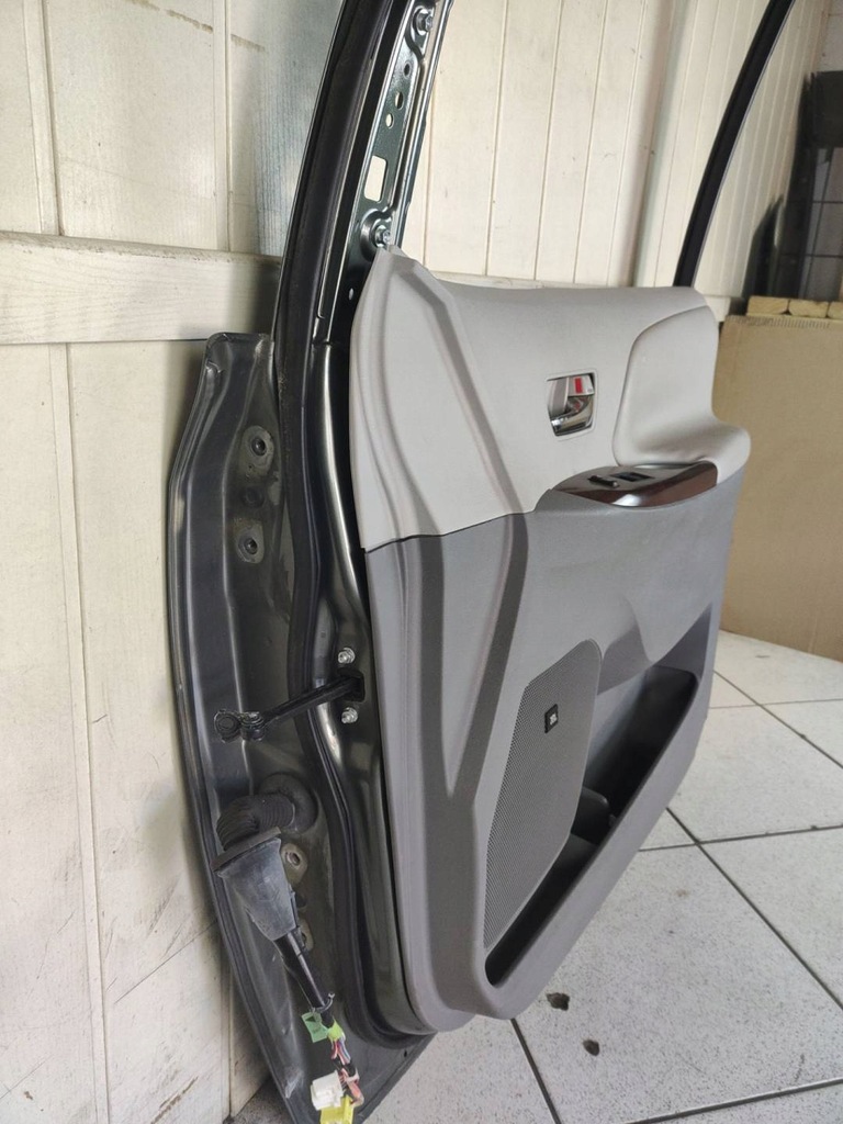 фото №7, Дверь перед правая сторона toyota sienna 3 2011