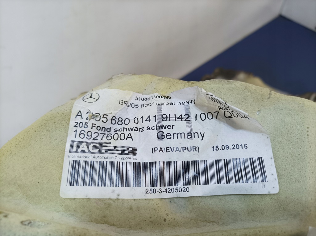 фото №6, Mercedes c w205 sedan обшивка підлога задня