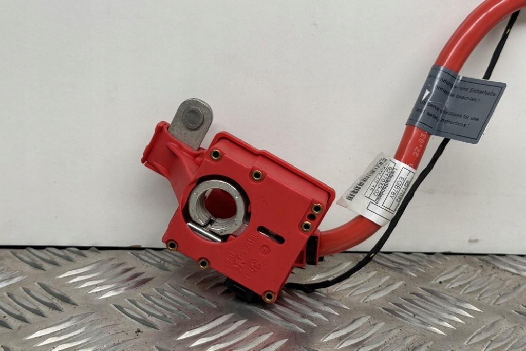 фото №11, Клемма плюсовая bmw 7 f01, f02 9217032 4.4l бензиновый 300kw 2010