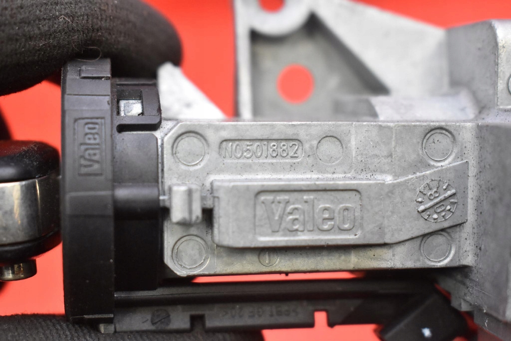 Замок зажигания ключ n0501881 opel astra 3 3 h 1.7 cdti 100 km рестайлинг  04-07 с Разборки