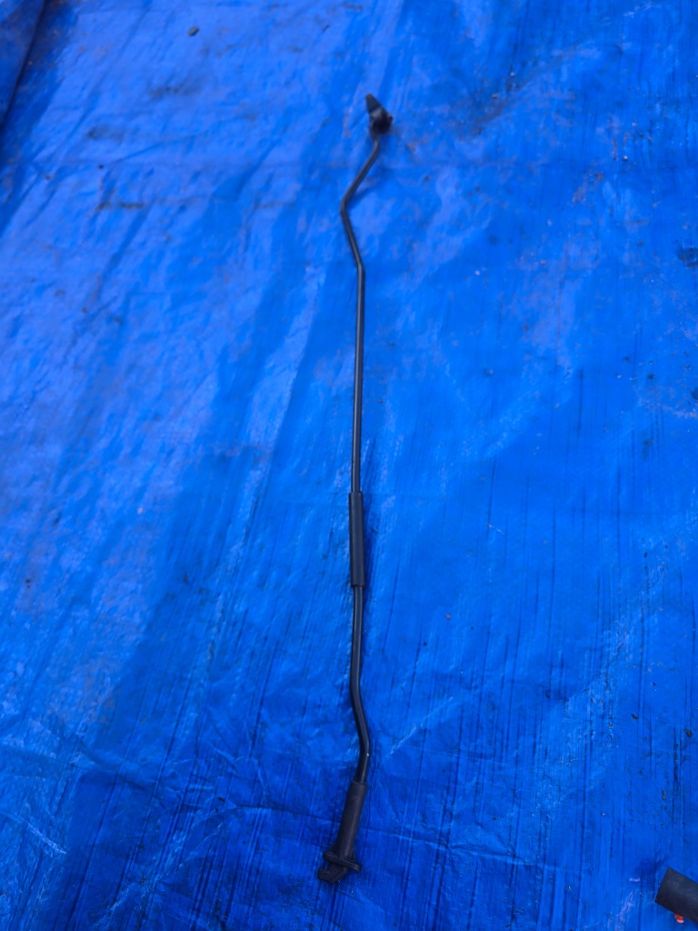 Купити Nissan qashqai j11 2 рестайлінг  кронштейн підпора bat капот