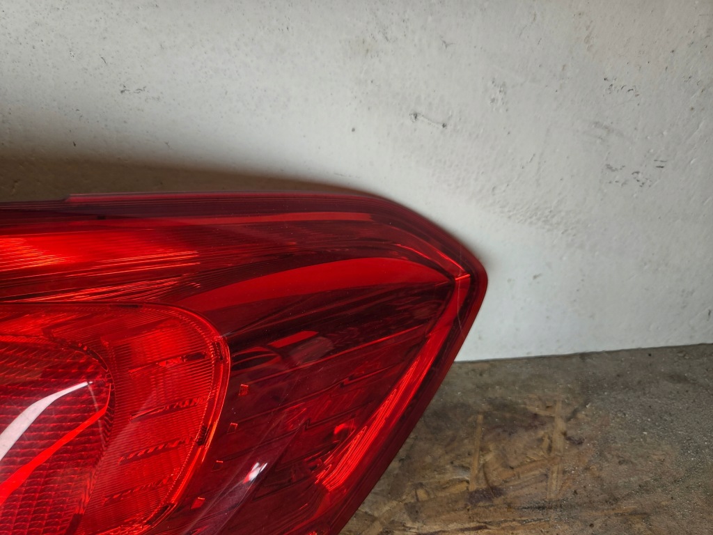 Лампа правий задній права задня opel astra j універсал 13282243 Недорого