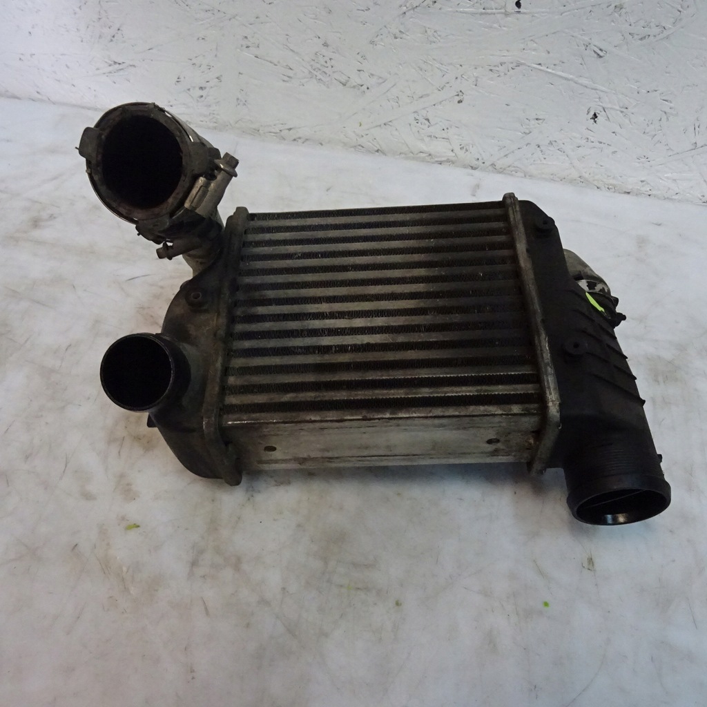 фото №1, Audi a6 c6 3.0tdi інтеркулер правий