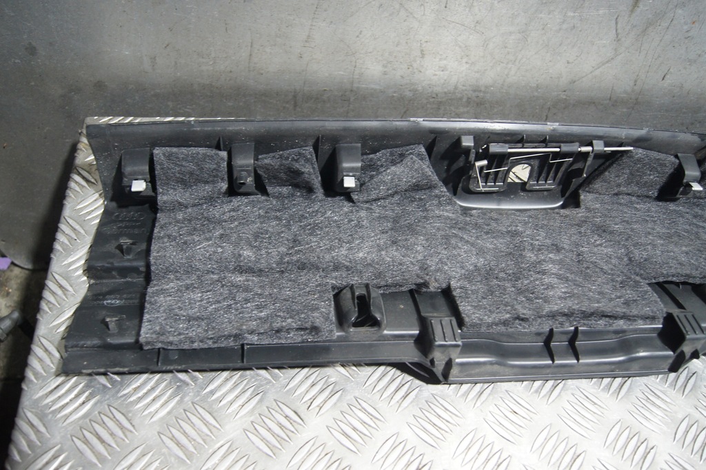 фото №9, Молдинг поріг багажника - audi a3 8v 5d 13-20