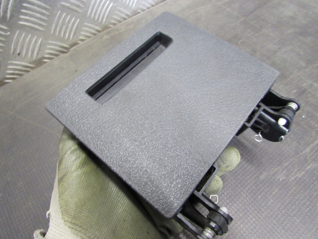 фото №8, Бардачок туннель 1t0862533c vw touran 03-06 r.