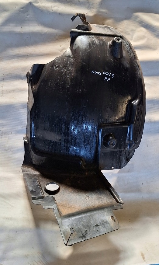 фото №1, Mercedes w213 kombi подкрылок правый перед