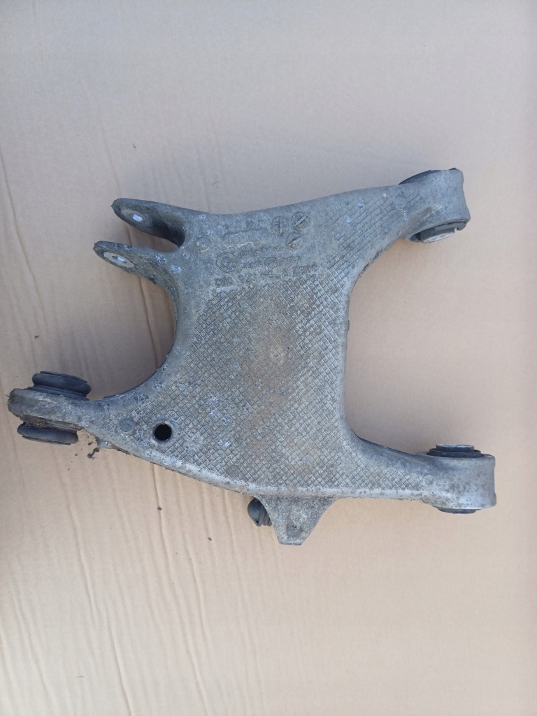 фото №1, Рычаг правый задняя bmw 5 f10, f11 nr. 6794876